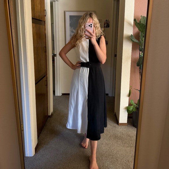 Mango Dresses & Skirts - Black and White Two Tone Belt Dress